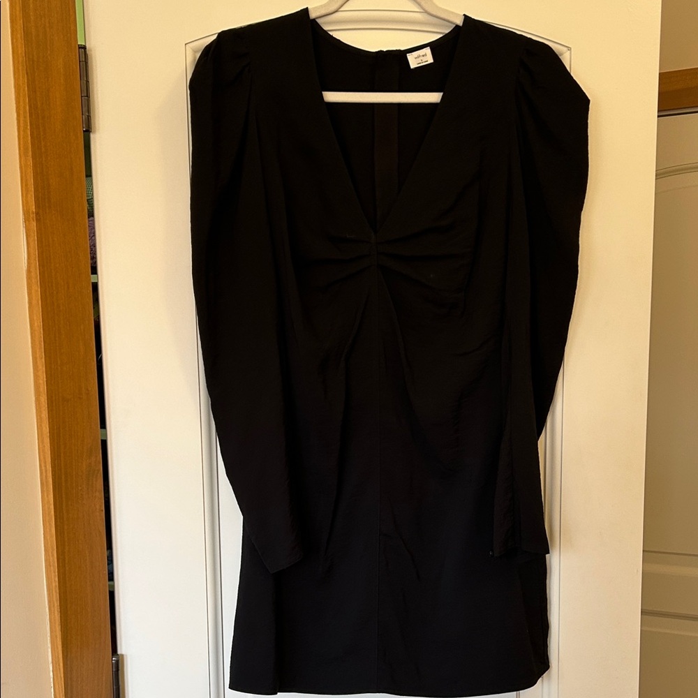 Last Chance Wilfred Black Long-Sleeve V-Neck and Ruched Bust Dress flattering